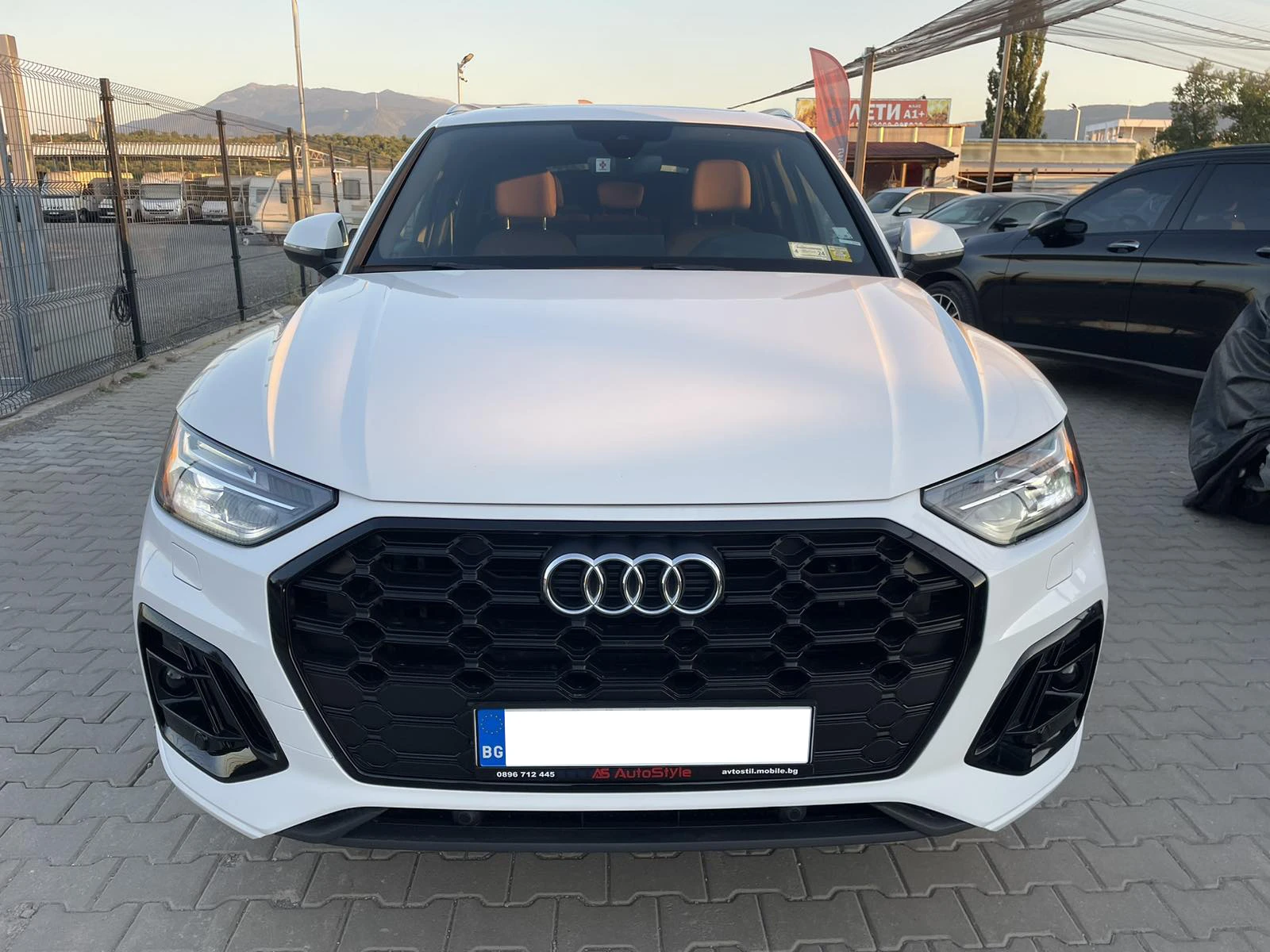 Audi Q5 2.0 TFSI Quattro 1800km!!! В Гаранция! - изображение 2