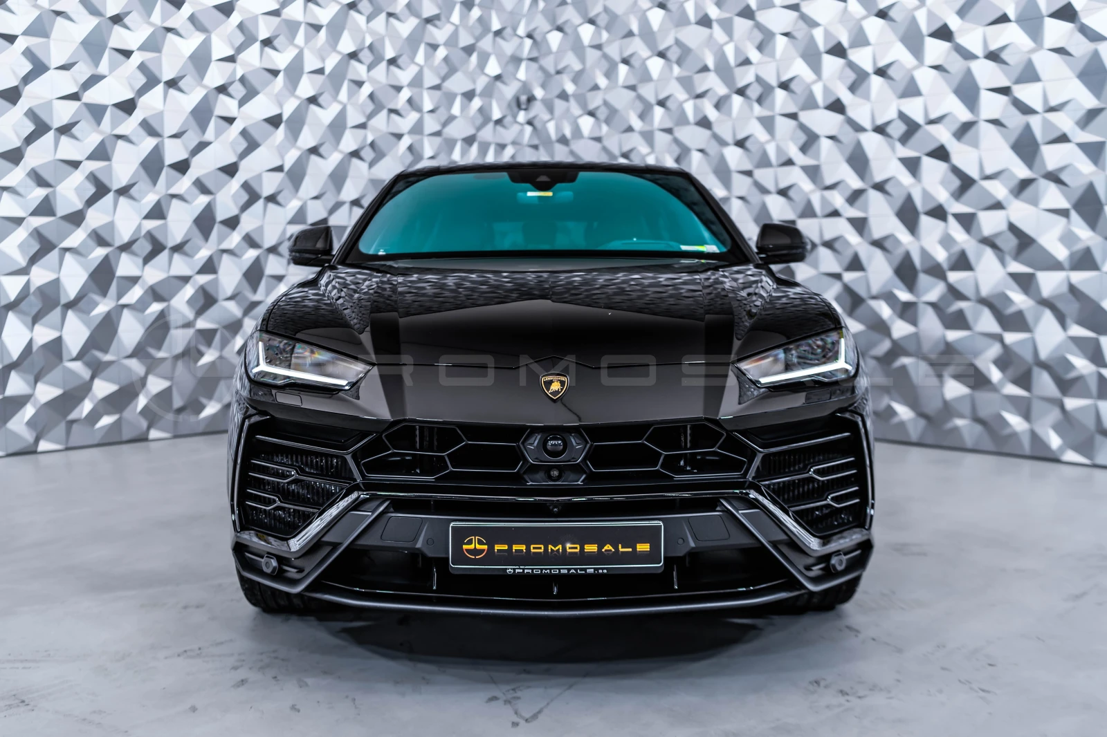 Lamborghini Urus Carbon* 22* Pano* B&O* TV - изображение 2