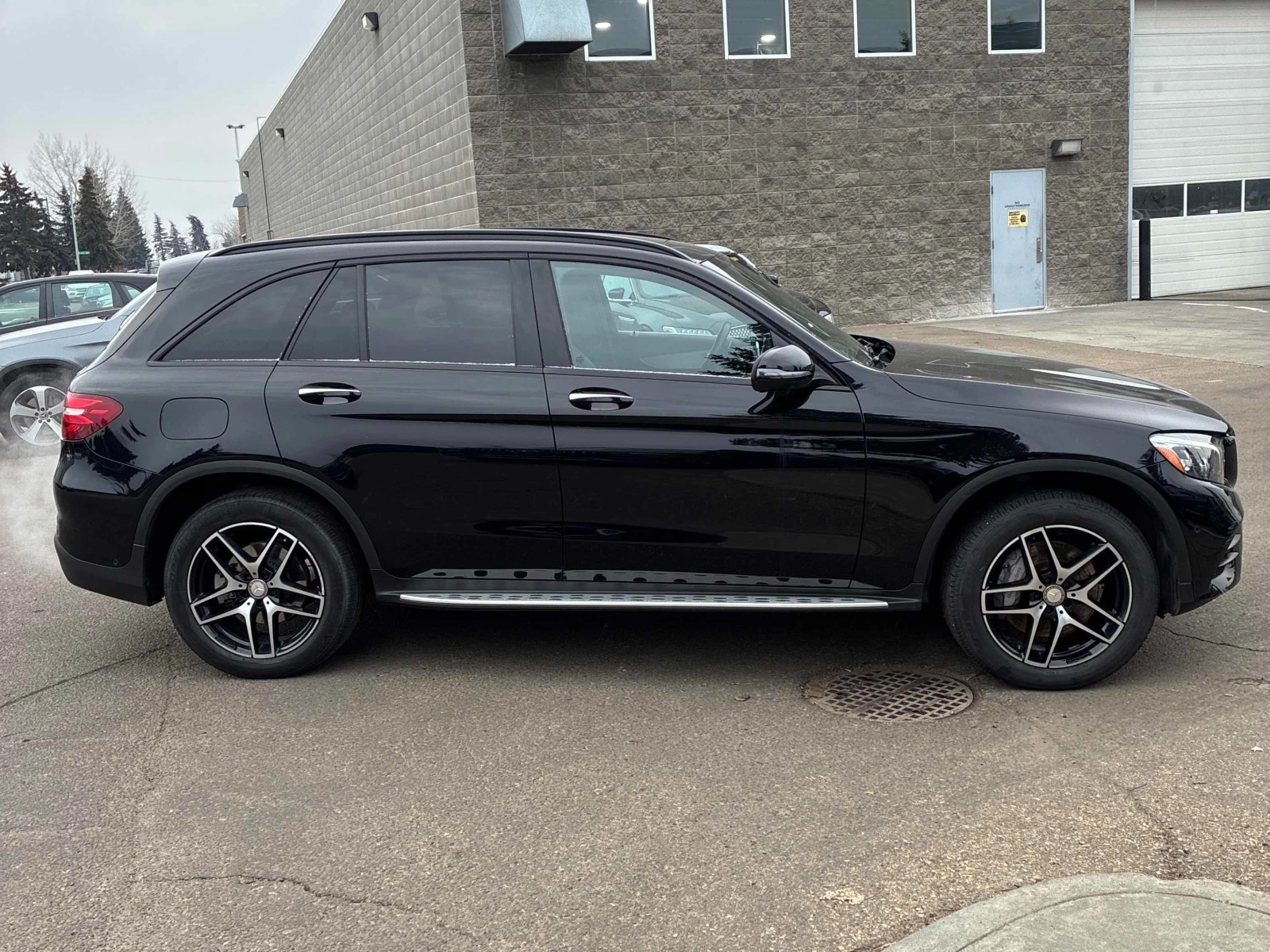 Mercedes-Benz GLC 300 * * CARFAX * *   * *  | Mobile.bg   4
