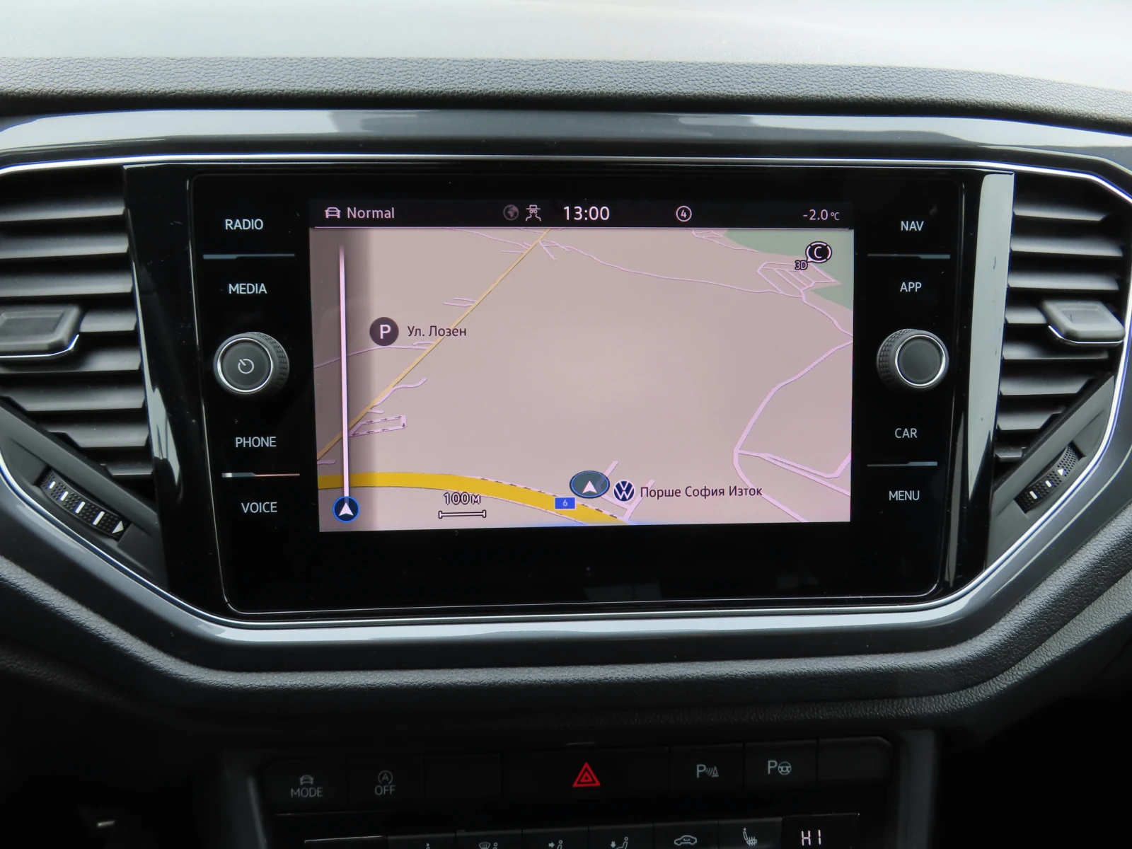 VW T-Roc Sport 1.5 TSI OPF DSG - изображение 9