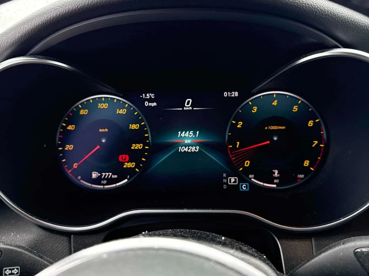 Mercedes-Benz GLC 300 * CARFAX * ПАНОРАМА* ДВА КЛЮЧА* , снимка 7 - Автомобили и джипове - 53751439