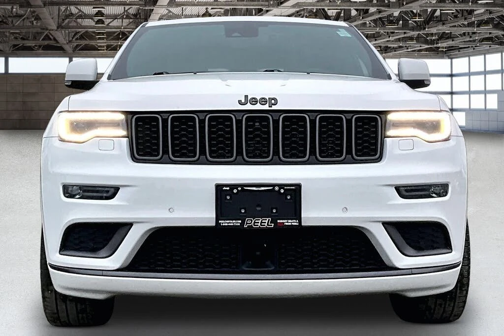 Jeep Grand cherokee АвтоКредит* (ЦЕНА ДО БГ)High Altitude 4WD, снимка 2 - Автомобили и джипове - 54073171