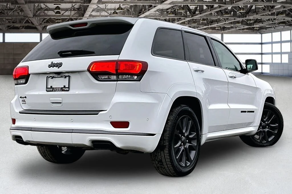 Jeep Grand cherokee АвтоКредит* (ЦЕНА ДО БГ)High Altitude 4WD, снимка 4 - Автомобили и джипове - 54073171