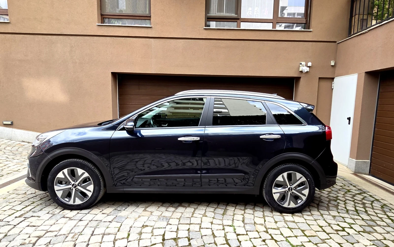 Kia Niro SOH100%/Premium, снимка 5 - Автомобили и джипове - 55005585