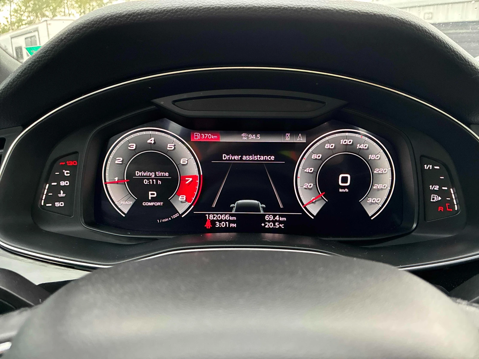 Audi Q7 KOMFORT* ДИСТРОНИК* ПАНО* ДИГИТАЛ* МЕМОРИ* , снимка 6 - Автомобили и джипове - 55048392