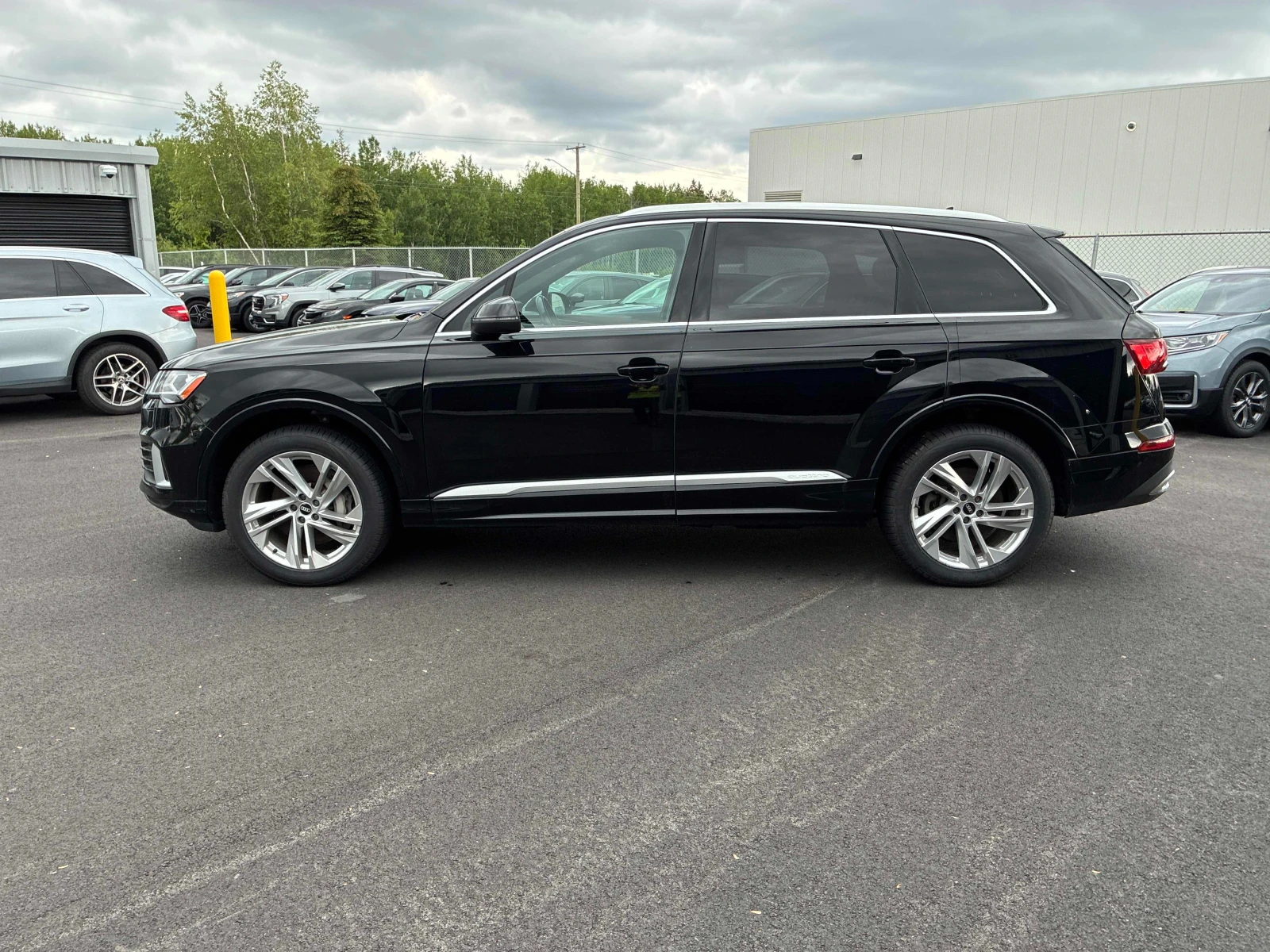 Audi Q7 KOMFORT* ДИСТРОНИК* ПАНО* ДИГИТАЛ* МЕМОРИ* , снимка 4 - Автомобили и джипове - 55048392