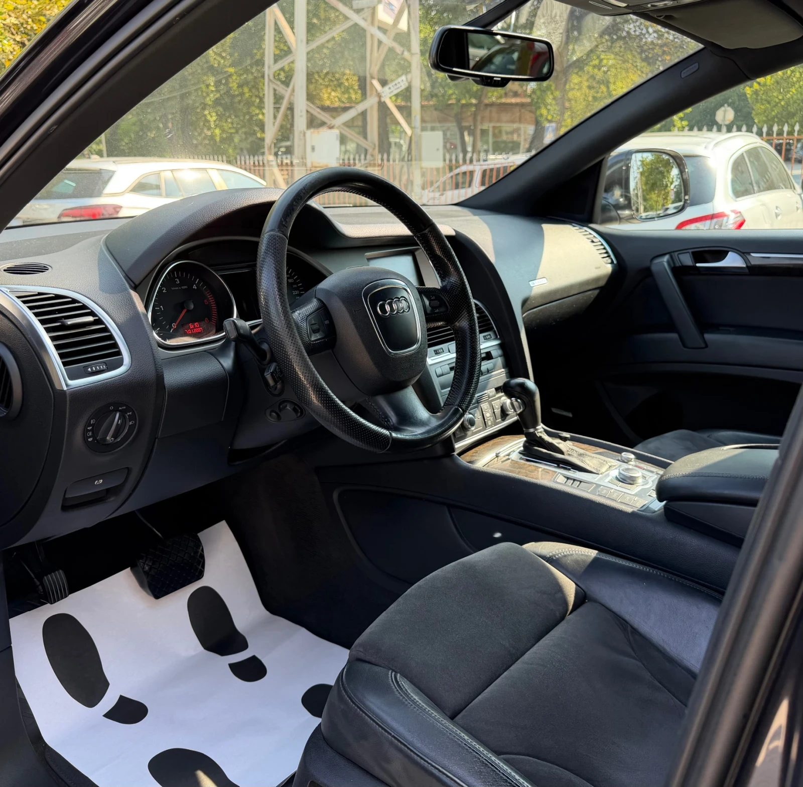 Audi Q7 3.0TDI/Quattro/7мест./Camera/Navi, снимка 12 - Автомобили и джипове - 55568945
