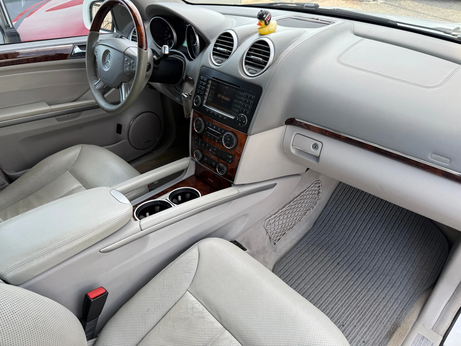 Mercedes-Benz GL 420 4MATIC ПОДГРЕВ* ОБДУХВАНЕ* ПАМЕТ* МОНИТОРИ* 7 МЕСТ, снимка 17 - Автомобили и джипове - 56192843