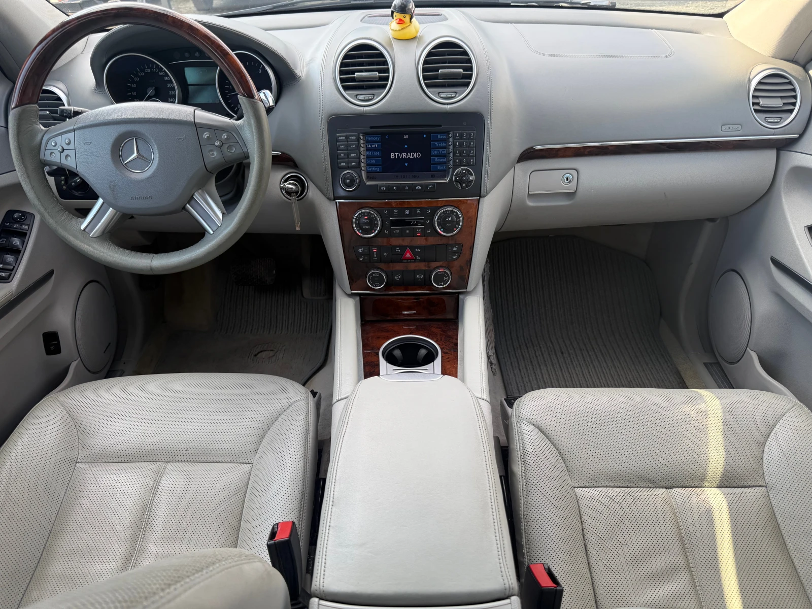 Mercedes-Benz GL 420 4MATIC ПОДГРЕВ* ОБДУХВАНЕ* ПАМЕТ* МОНИТОРИ* 7 МЕСТ, снимка 11 - Автомобили и джипове - 56192843