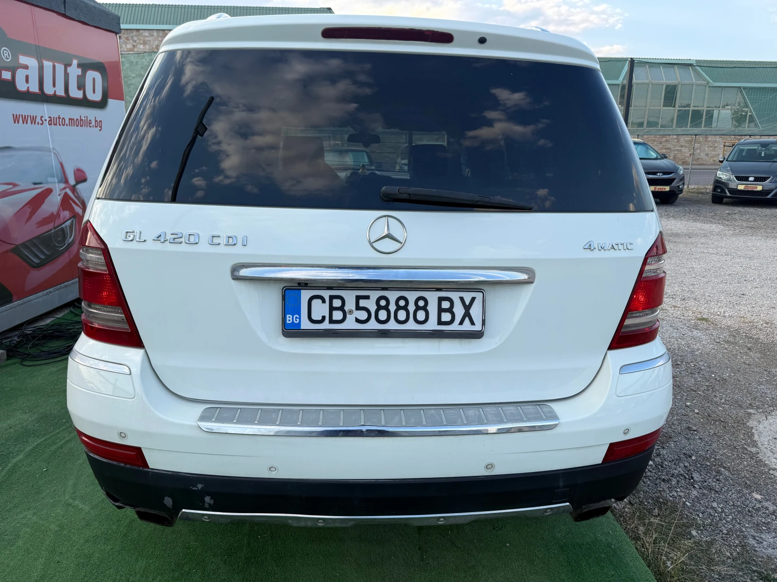 Mercedes-Benz GL 420 4MATIC ПОДГРЕВ* ОБДУХВАНЕ* ПАМЕТ* МОНИТОРИ* 7 МЕСТ, снимка 4 - Автомобили и джипове - 56192843