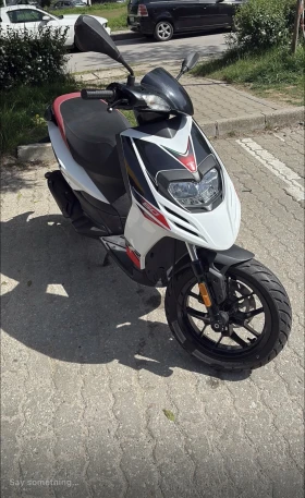  Aprilia Sr