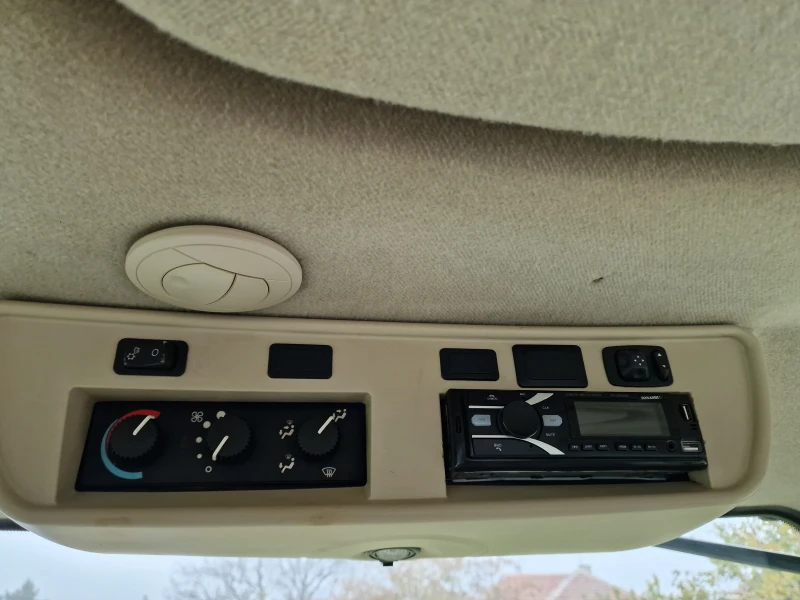 Трактор John Deere 7230R, снимка 9 - Селскостопанска техника - 52411959