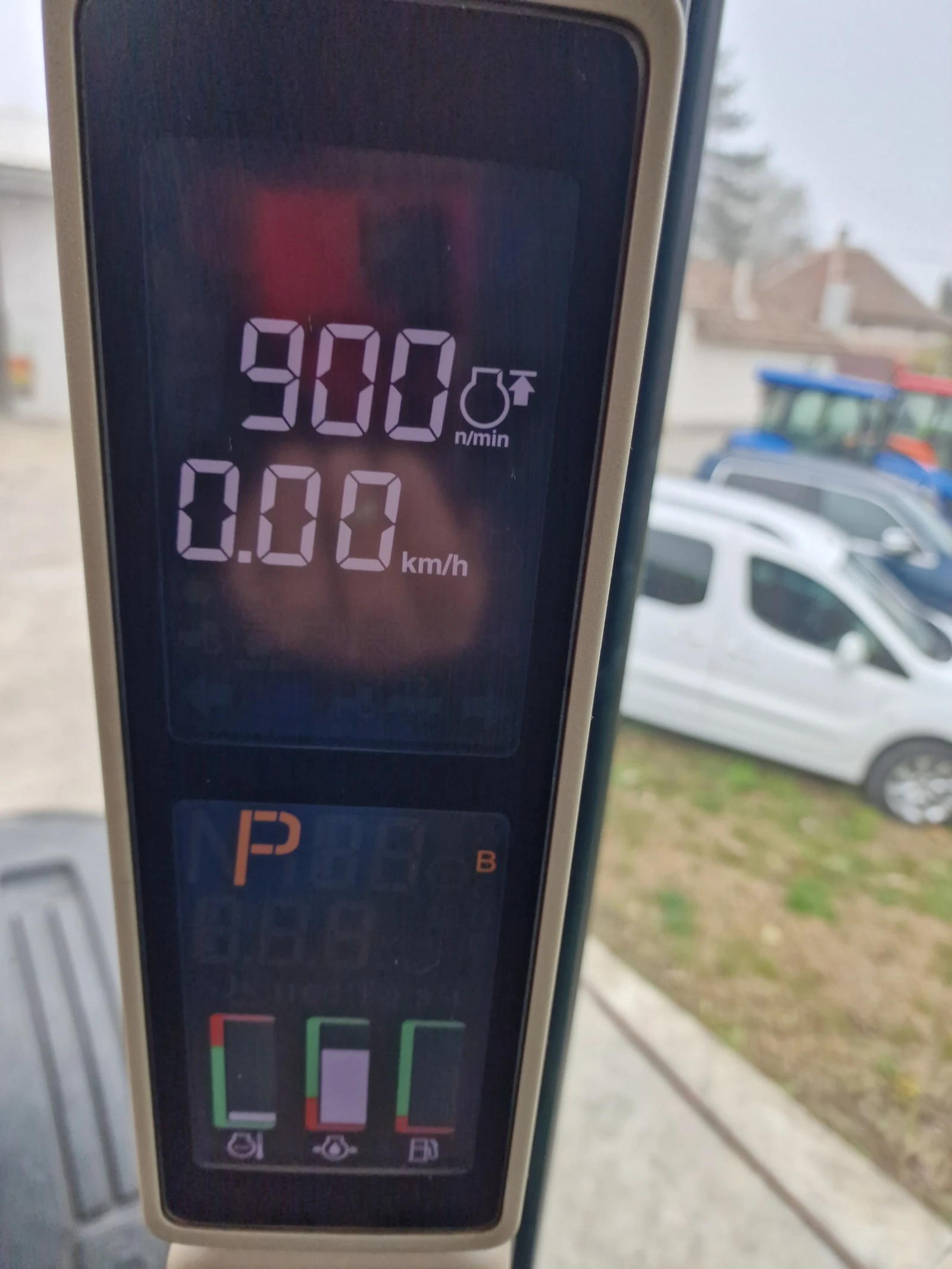  John Deere 7230R | Mobile.bg   13