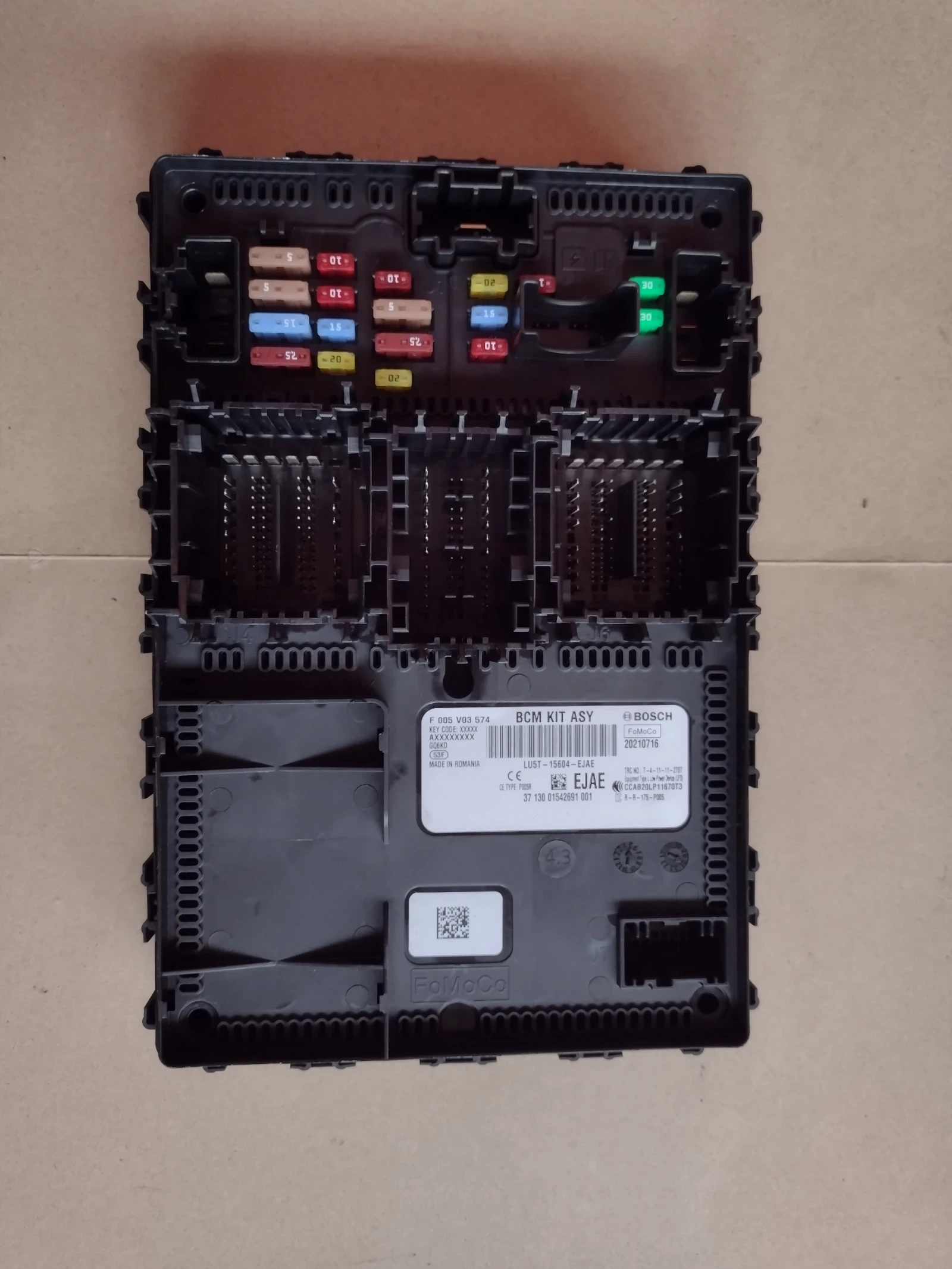 LU5T-15604-EJAE  BCM KIT ASY ����� �� Ford Fiesta 2022�.  F005V03574 | Mobile.bg � ����������� 1