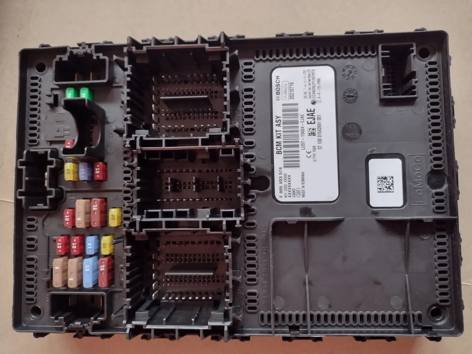 LU5T-15604-EJAE  BCM KIT ASY ����� �� Ford Fiesta 2022�.  F005V03574 | Mobile.bg � ����������� 4