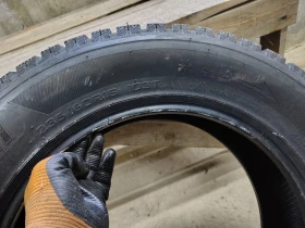 Гуми Зимни 235/60R18, снимка 7