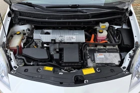 Toyota Prius 1.8Hybrid/136/e-CVT, снимка 15