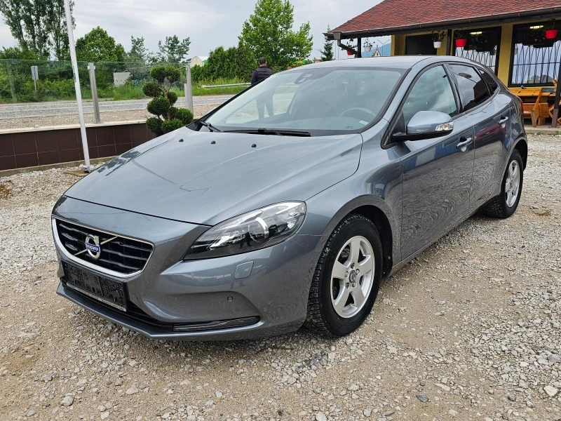 Volvo V40 1.6D D2 РЕАЛНИ КИЛОМЕТРИ ! ! КЛИМАТРОНИК, снимка 1 - Автомобили и джипове - 45886182