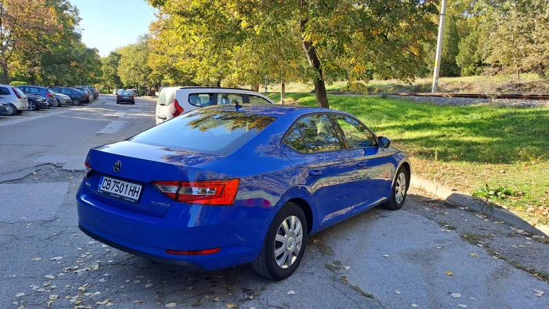 Skoda Superb, снимка 3 - Автомобили и джипове - 47693464