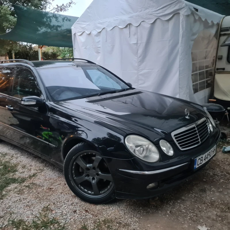 Mercedes-Benz E 220, снимка 10 - Автомобили и джипове - 47437766