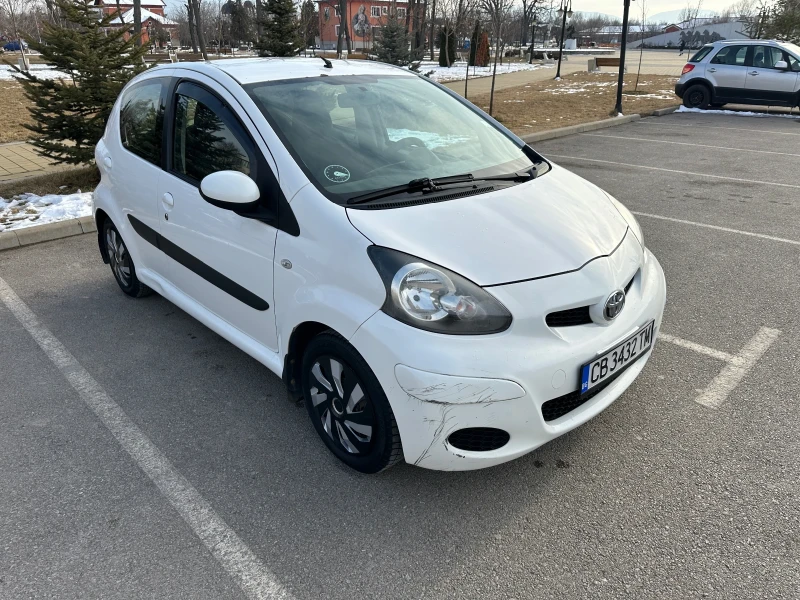 Toyota Aygo 1.0 68кс. Газова Уредба, снимка 8 - Автомобили и джипове - 49249786