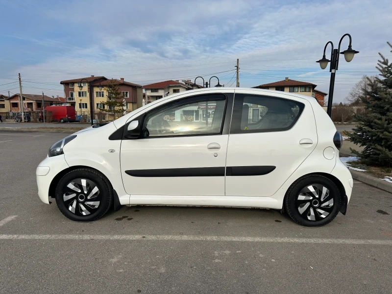 Toyota Aygo 1.0 68кс. Газова Уредба, снимка 3 - Автомобили и джипове - 49249786