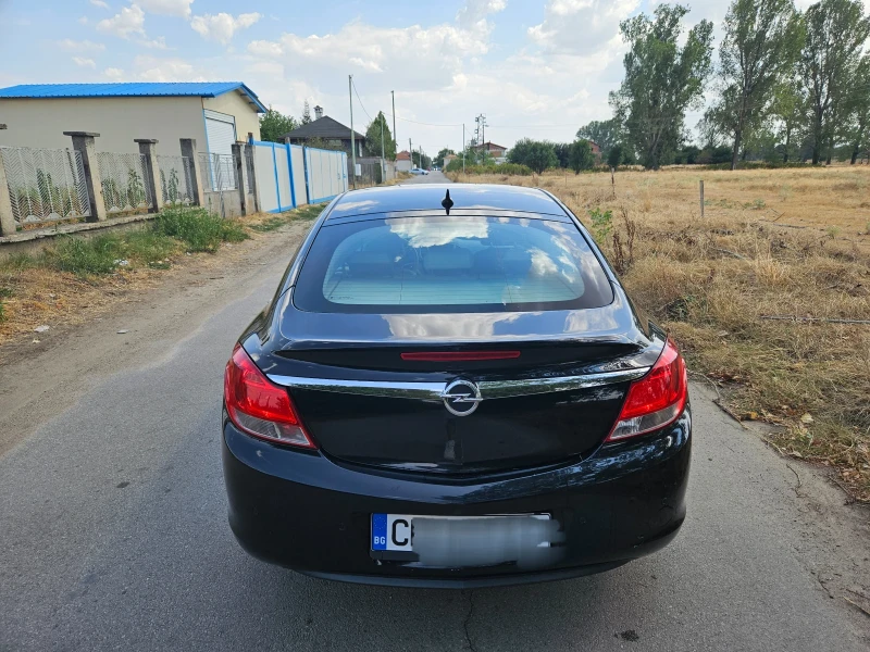 Opel Insignia, снимка 3 - Автомобили и джипове - 49323351