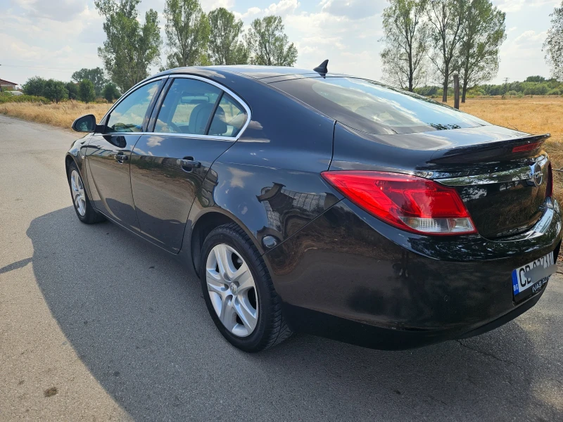 Opel Insignia, снимка 2 - Автомобили и джипове - 49323351