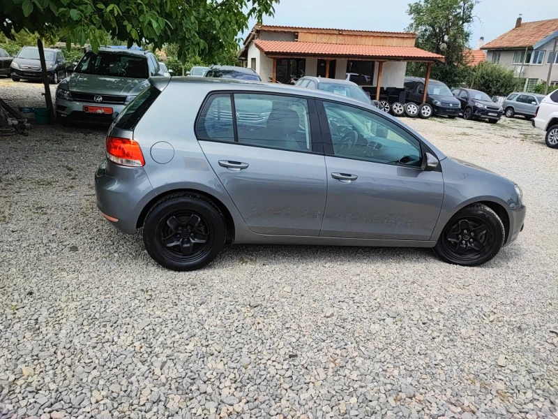 VW Golf 1.6/110kc, снимка 5 - Автомобили и джипове - 51030649