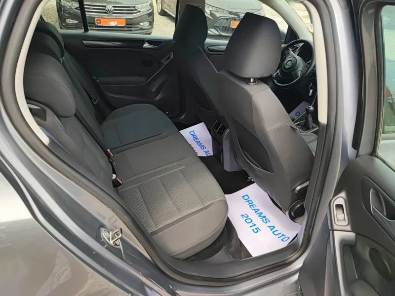 VW Golf 1.6/110kc, снимка 13 - Автомобили и джипове - 51030649