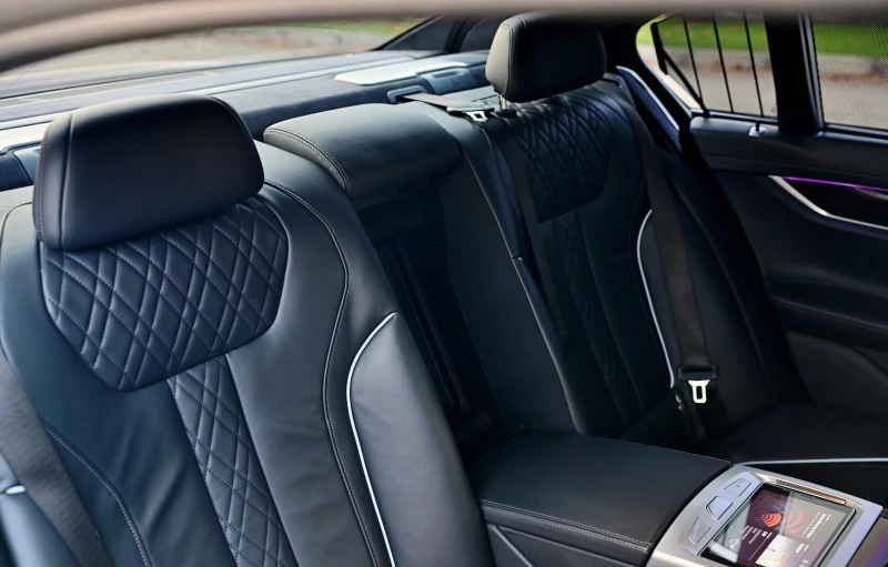 BMW 745 e M-Sport, снимка 10 - Автомобили и джипове - 52711320