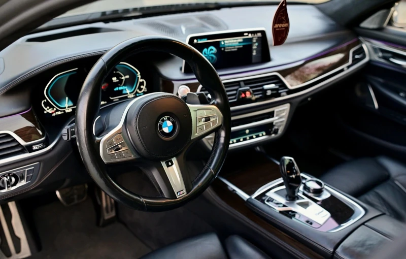 BMW 745 e M-Sport, снимка 8 - Автомобили и джипове - 52711320