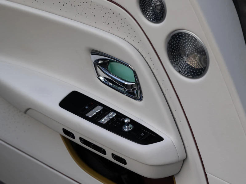 Rolls-Royce Spectre / TWO TONE/ SHOOTING STAR/ STARLIGHT/ BESPOKE/, снимка 6 - Автомобили и джипове - 52752132