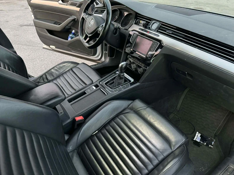 VW Passat, снимка 9 - Автомобили и джипове - 52907297