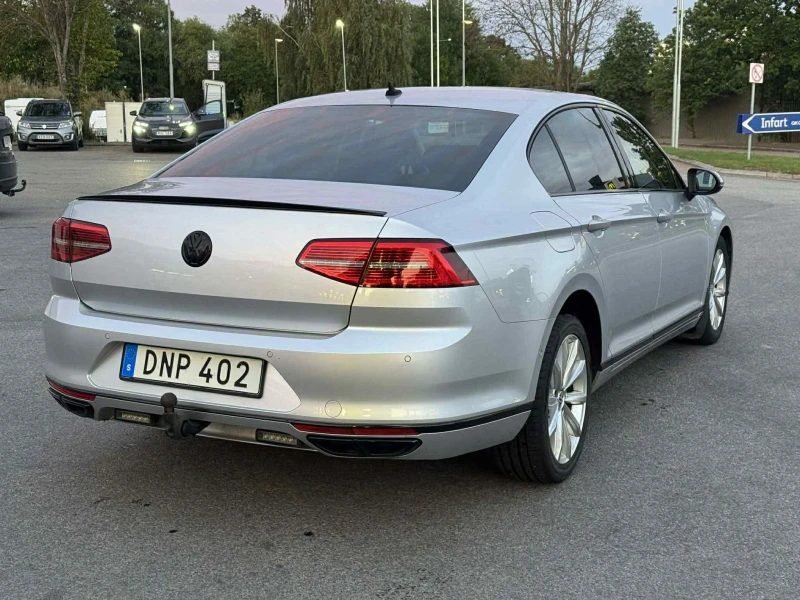 VW Passat, снимка 6 - Автомобили и джипове - 52907297