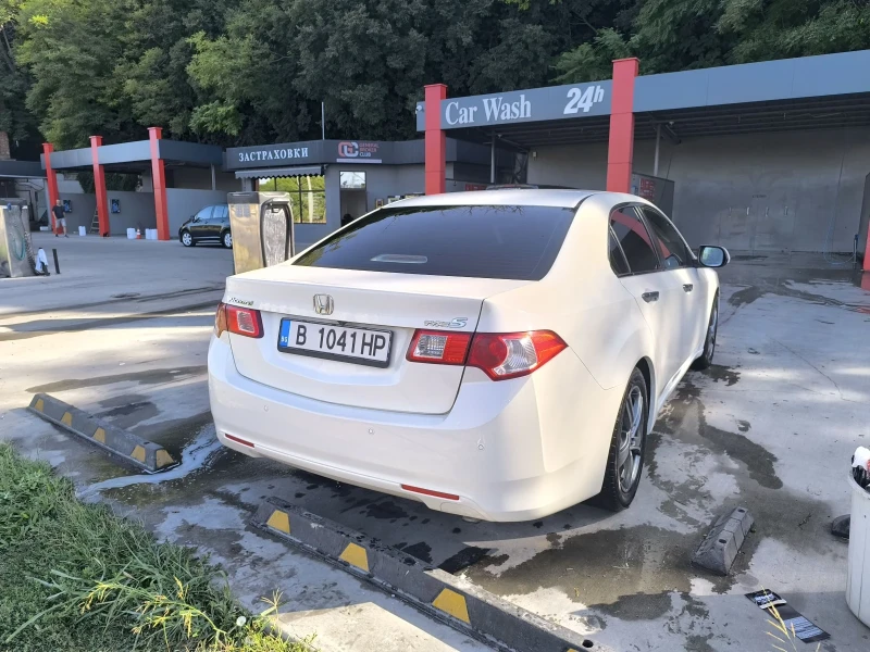 Honda Accord Honda Accord 8 2.2 i-dtec 150к.с., снимка 5 - Автомобили и джипове - 52946071