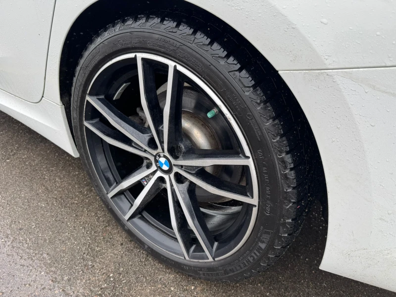 BMW 330 2019 XDRIVE * HEAD-UP / ПОДГРЕВ / ШИБИДАХ, снимка 9 - Автомобили и джипове - 53577677