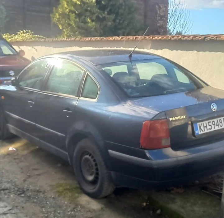 VW Passat, снимка 3 - Автомобили и джипове - 48633094