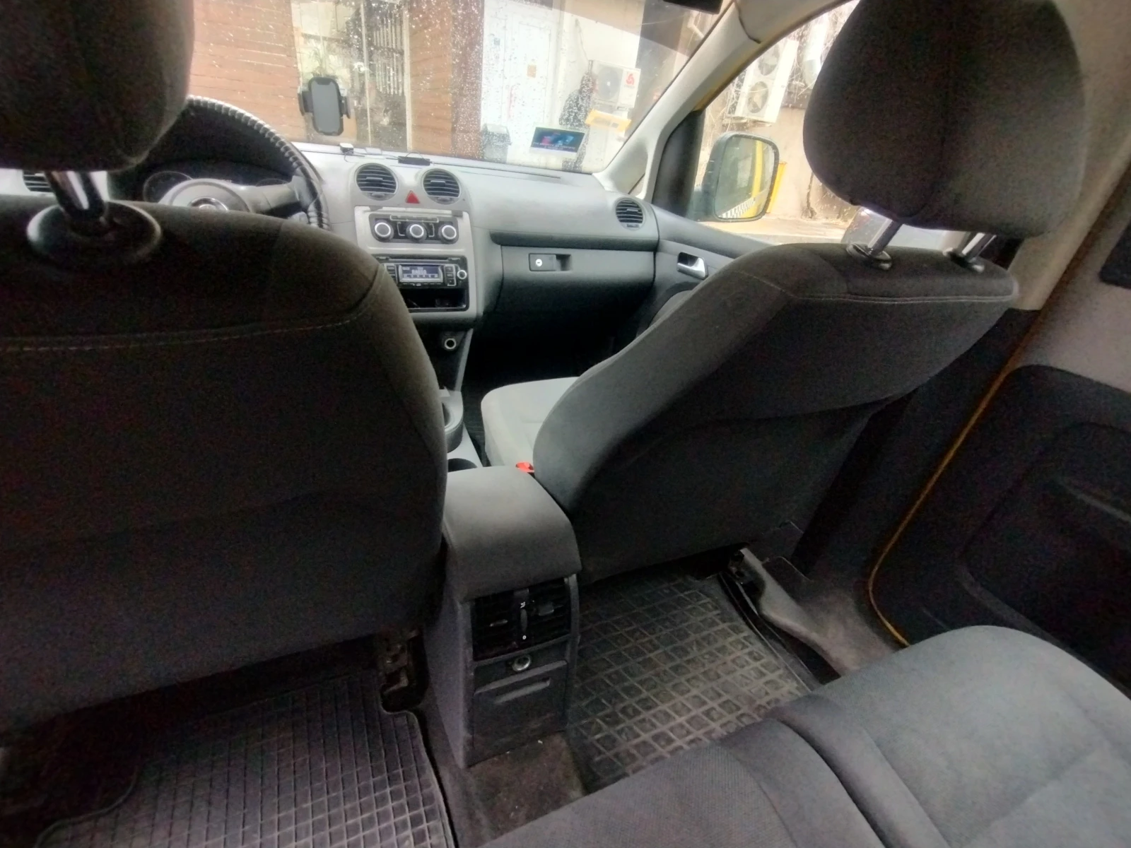 VW Caddy  - изображение 10