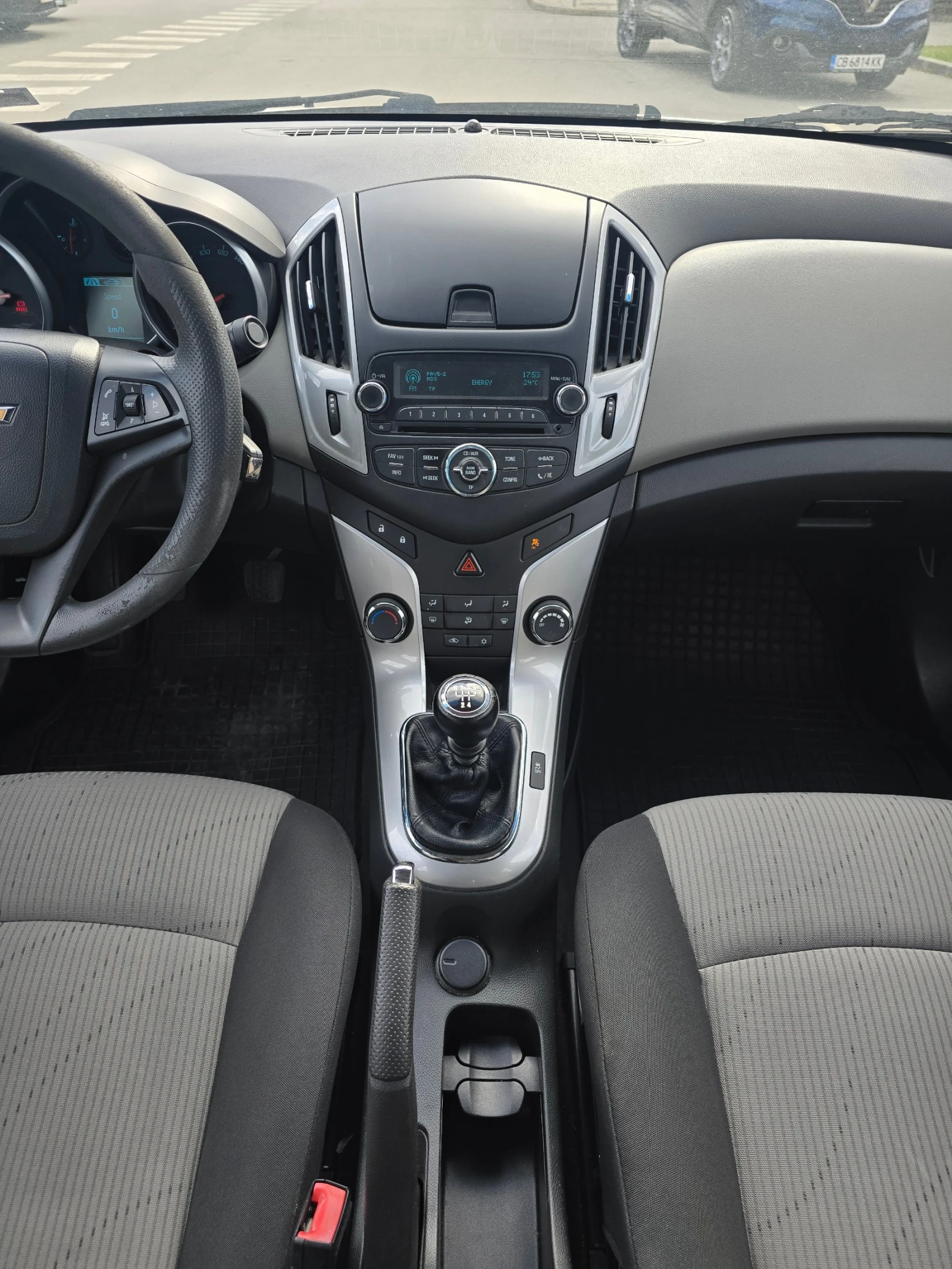 Chevrolet Cruze 1.6i LT - изображение 9