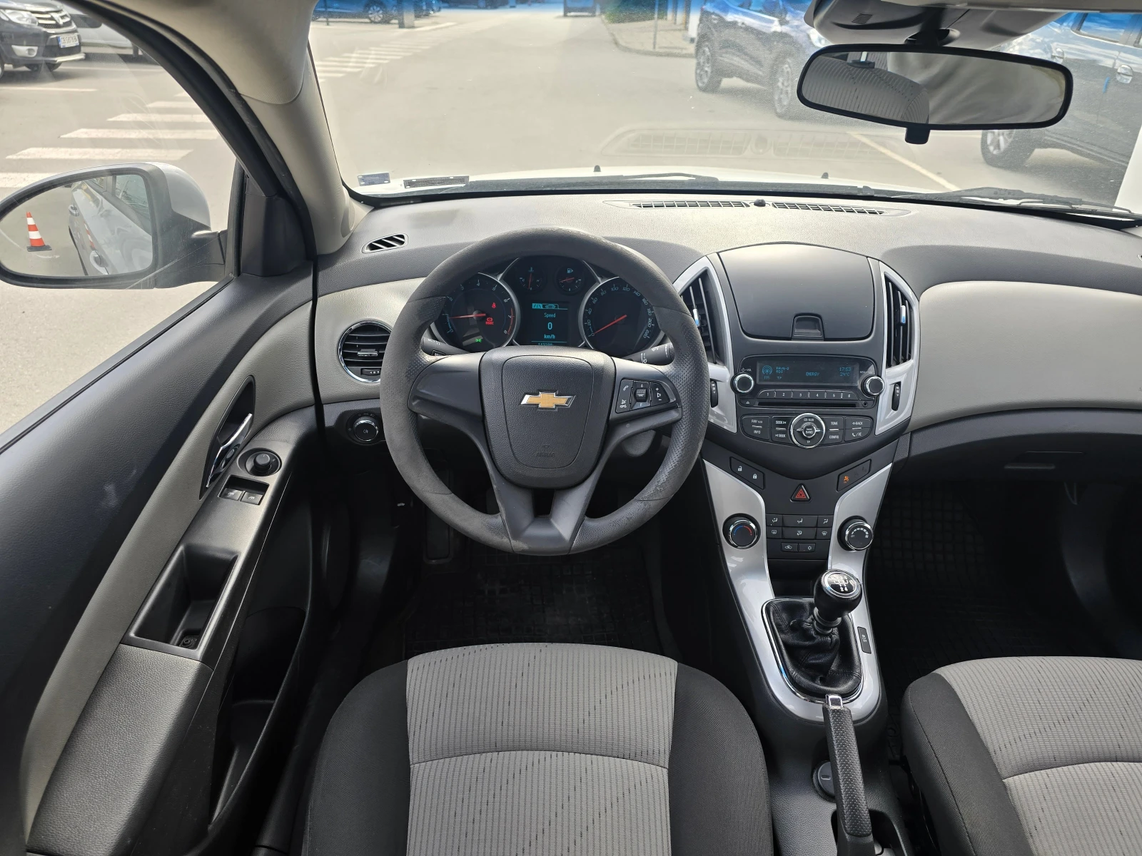 Chevrolet Cruze 1.6i LT - изображение 10