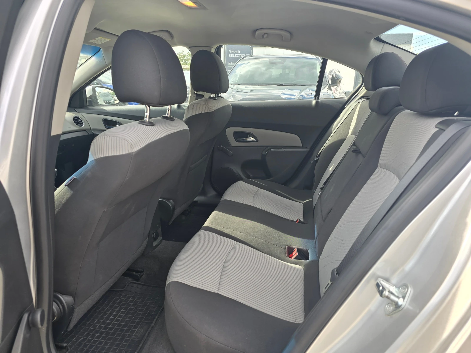 Chevrolet Cruze 1.6i LT - изображение 7