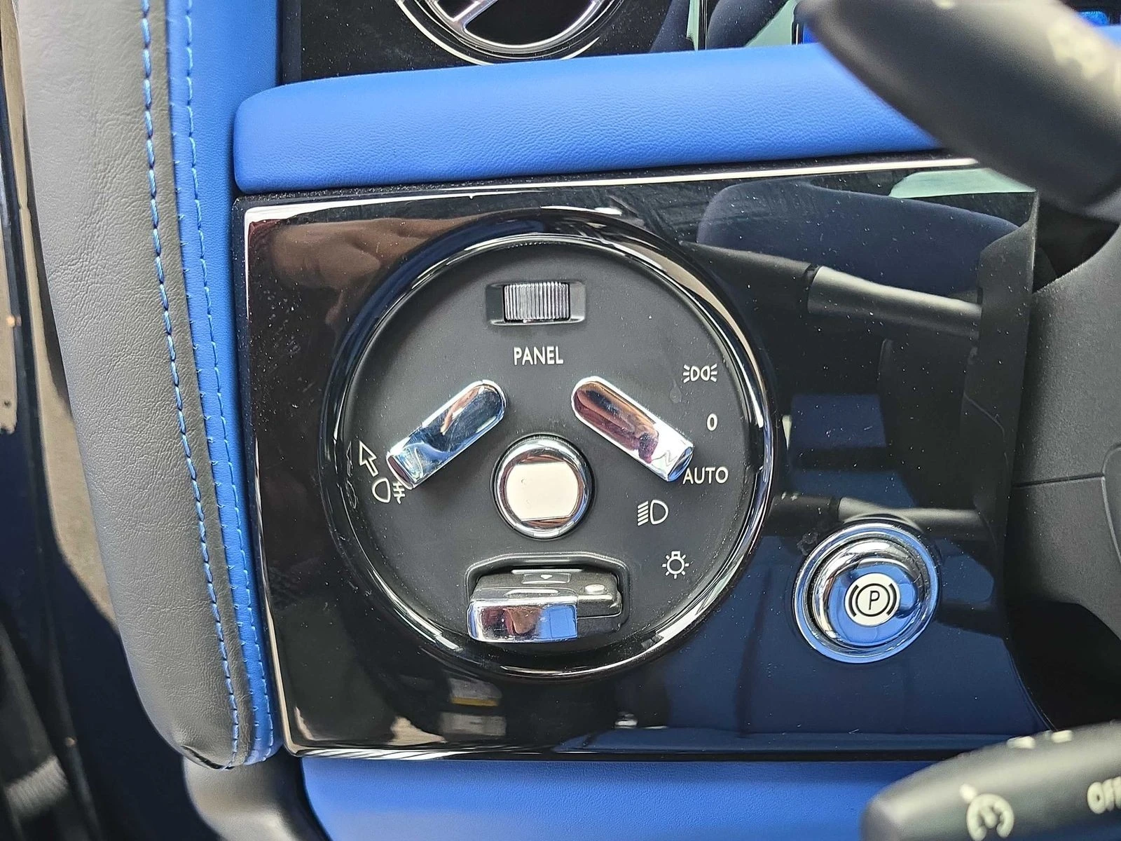 Rolls-Royce Phantom CARFAX АВТО КРЕДИТ  - изображение 9