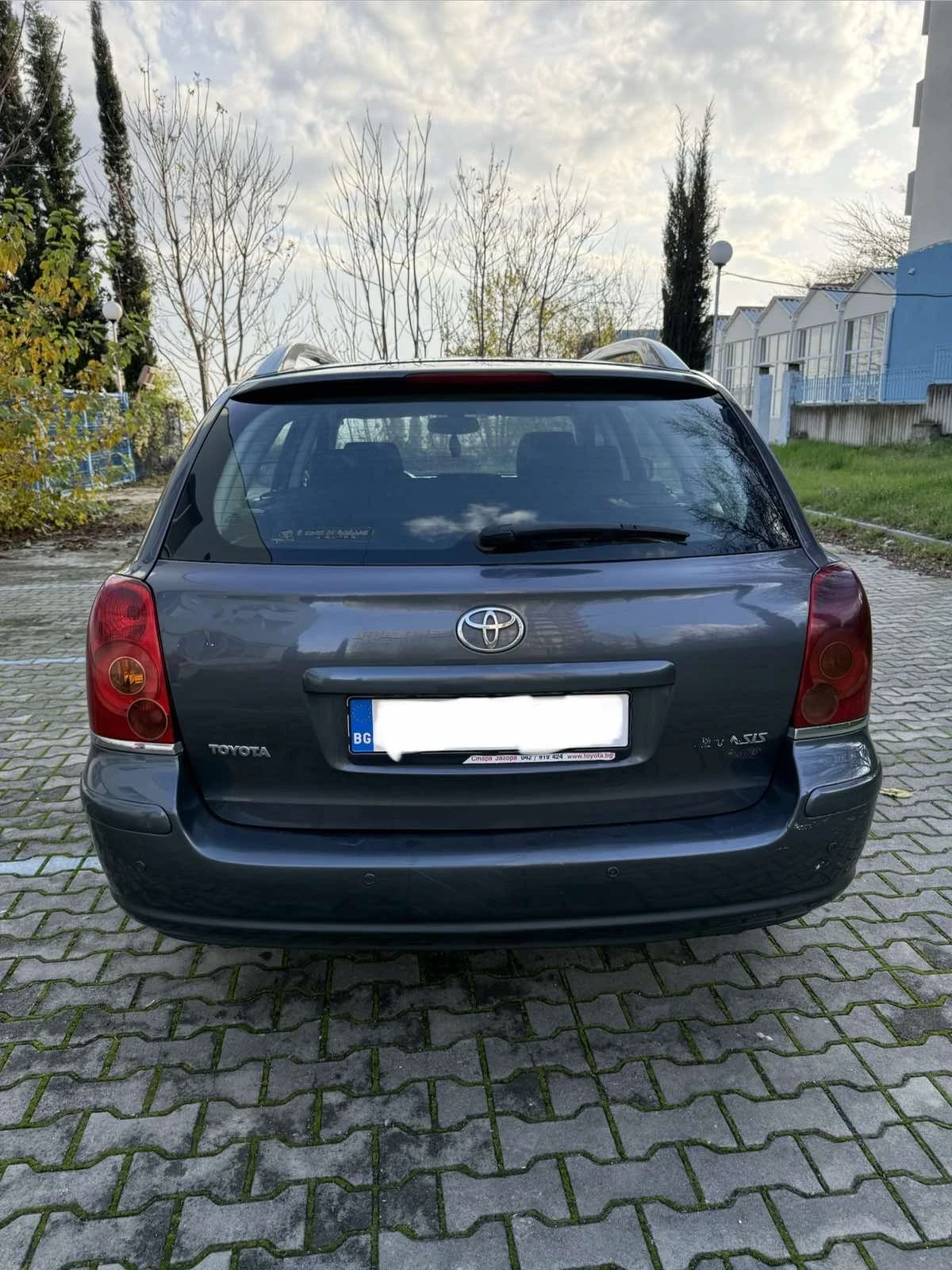 Toyota Avensis  - изображение 4