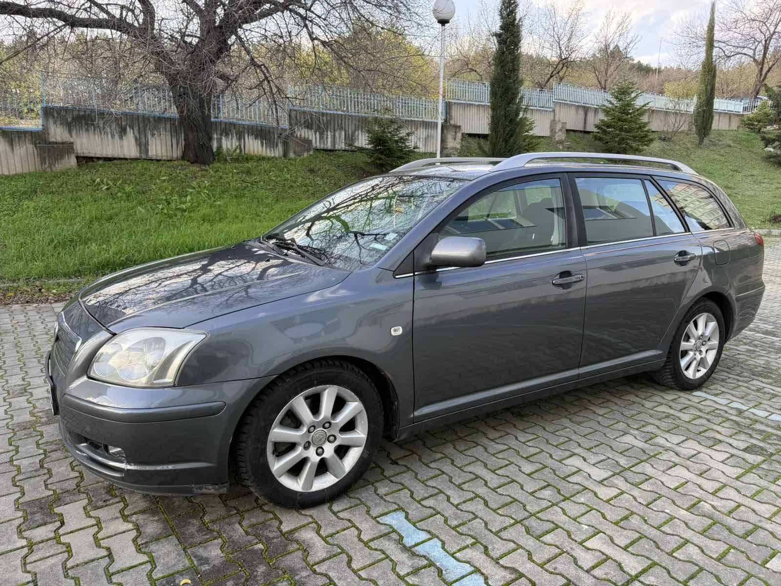 Toyota Avensis  - изображение 5