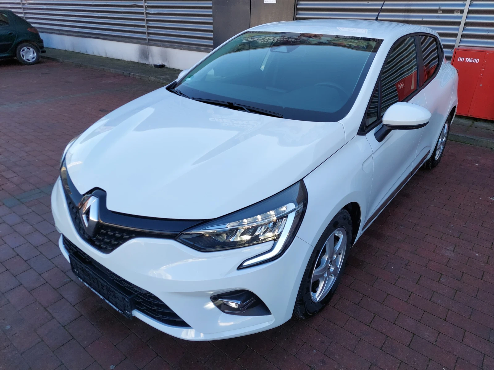 Renault Clio 1.0 Automatic Andoid  55000km - изображение 3