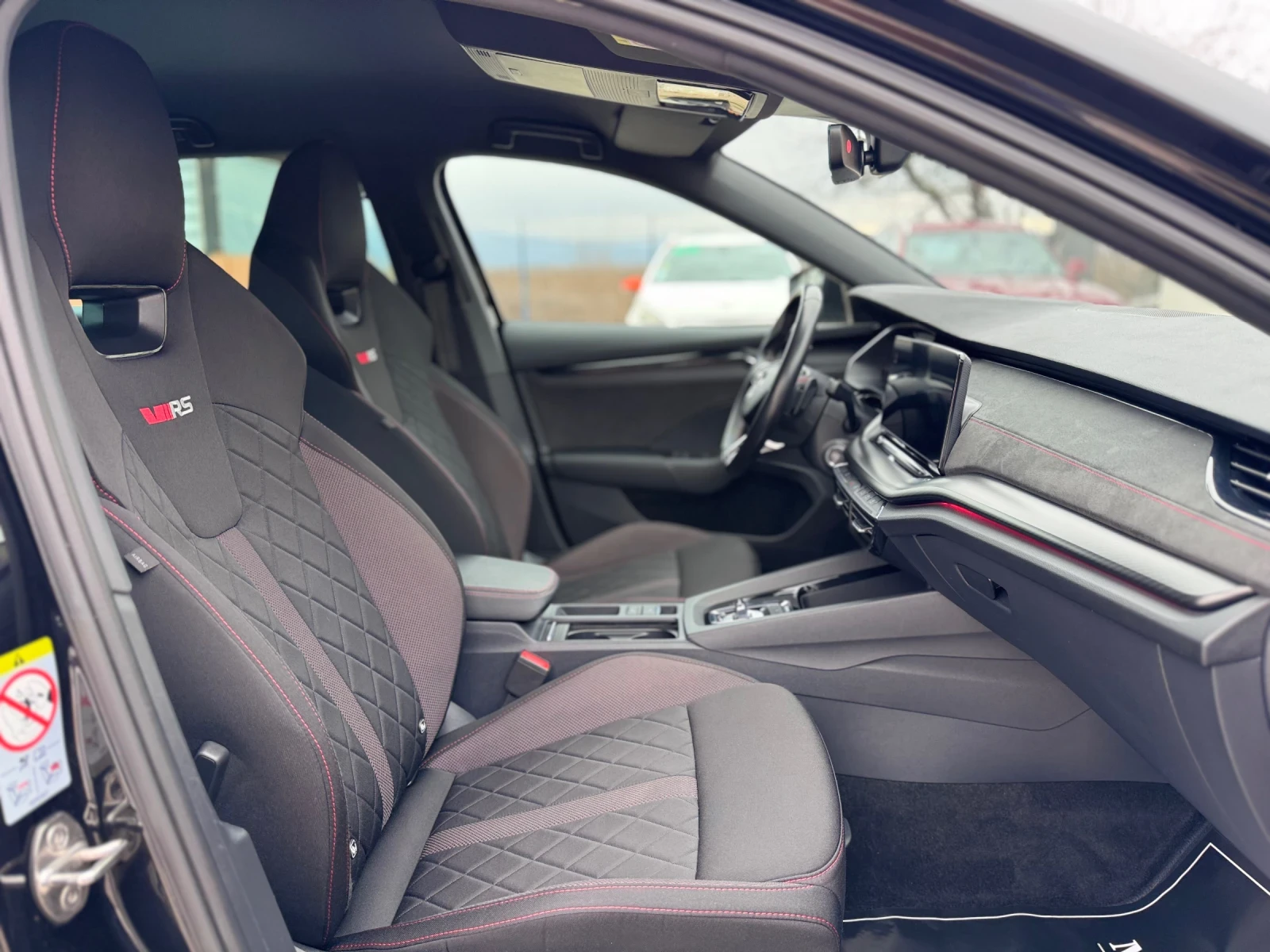 Skoda Octavia VRS 2.0TDI* 200�� 4�4 DIGIT* DISTR* MATRIX | Mobile.bg � ����������� 12