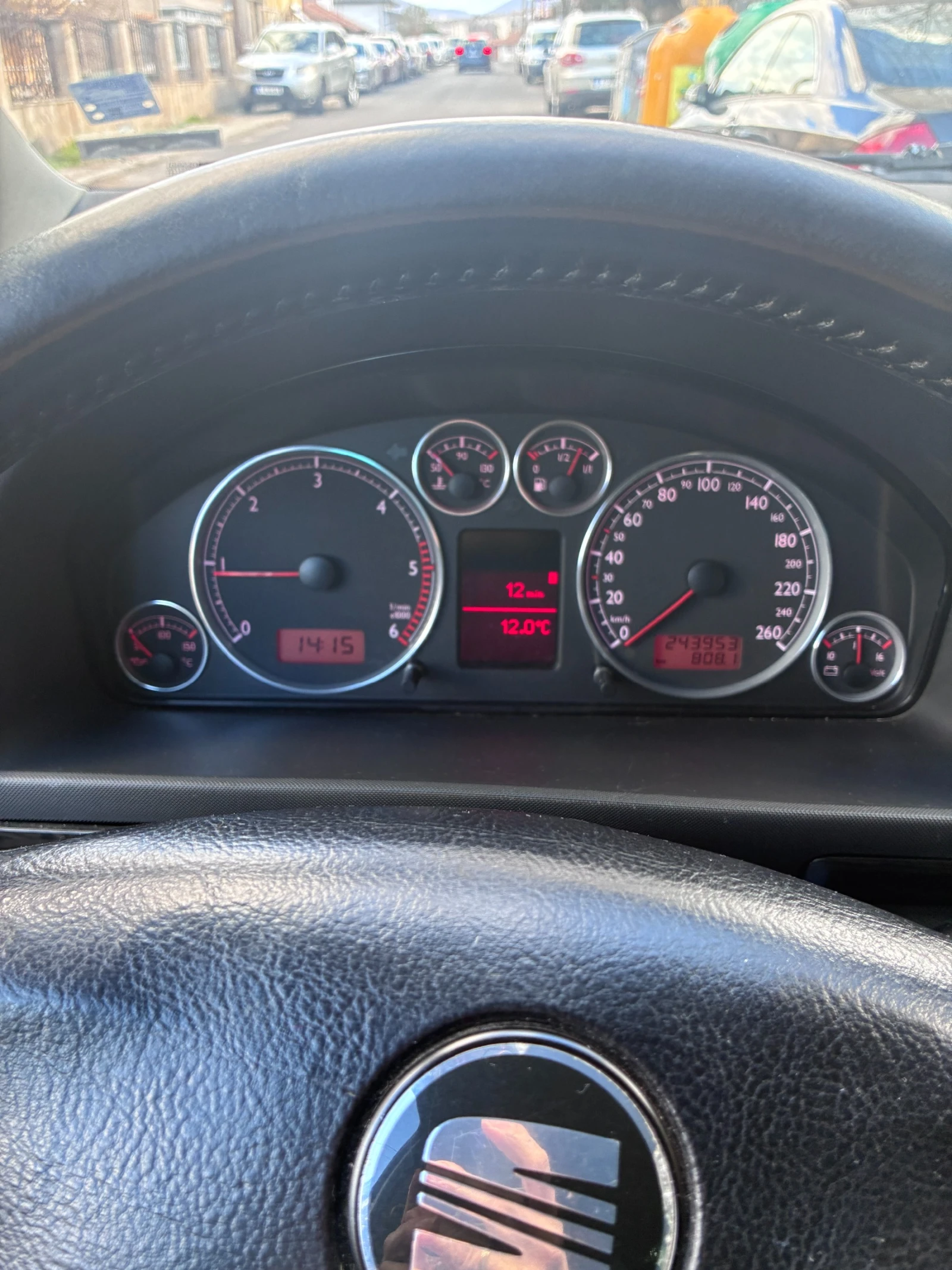 Seat Alhambra, снимка 8 - Автомобили и джипове - 53739946