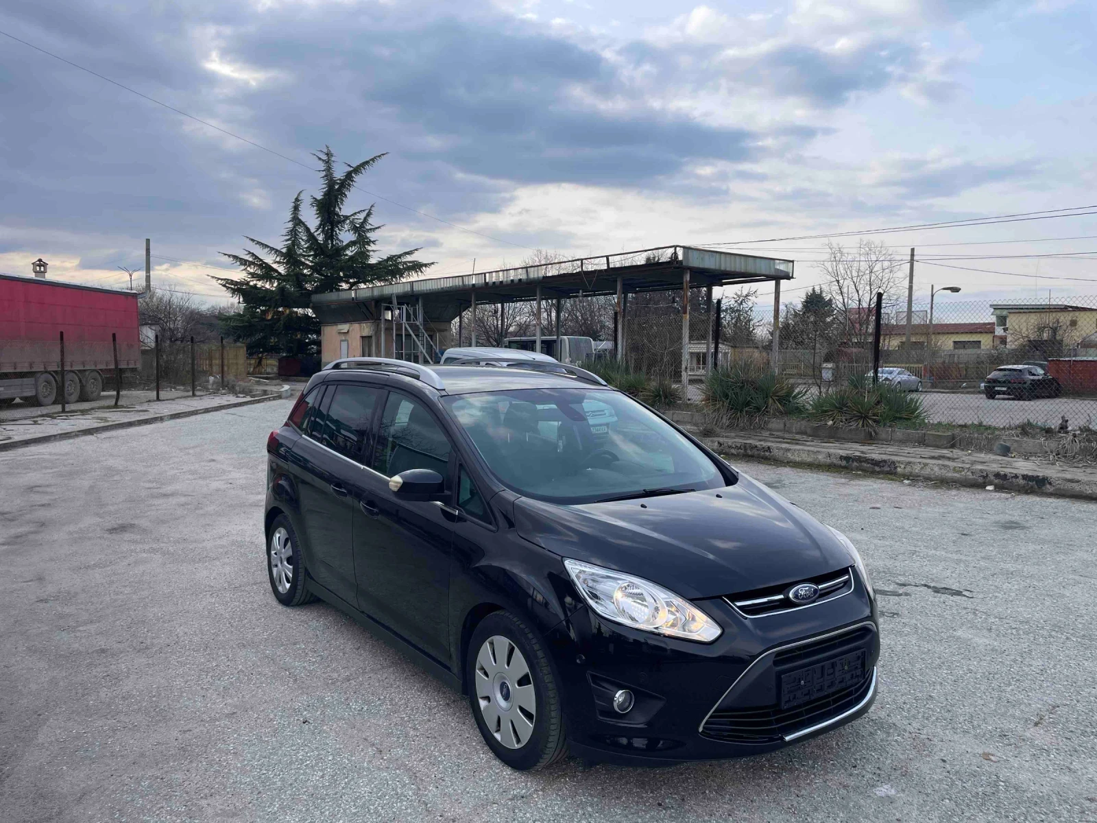 Ford C-max 7 местен , снимка 7 - Автомобили и джипове - 53978038