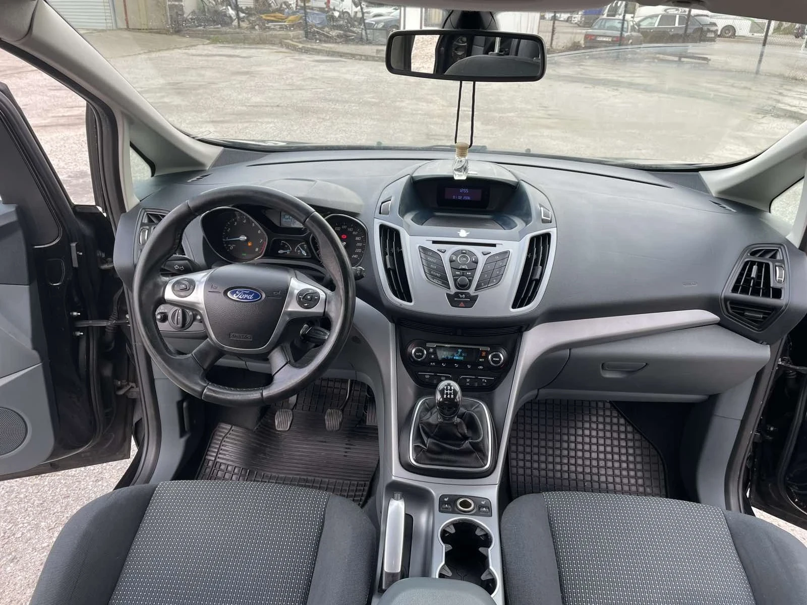 Ford C-max 7 местен , снимка 14 - Автомобили и джипове - 53978038